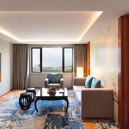 China Hotel Guangzhou - Subway Direct To Pazhou Exhibition Center, Free Shuttle During Canton Fair & Exhibitor Registration Counter Esterno foto Suite